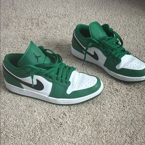 Nike Air Jordan 1 low leather lucky white and green
